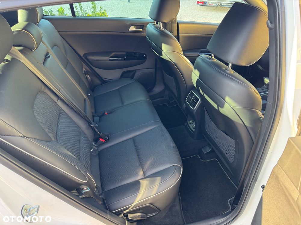 Kia Sportage 1.6 T-GDI AWD DCT GT LINE - 18