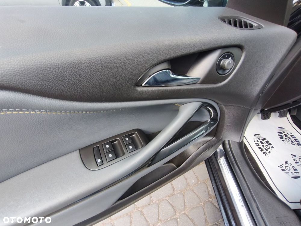 Opel Zafira - 13
