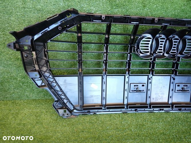 AUDI Q3 83A S-LINE 18- atrapa grill 83A853651E - 12
