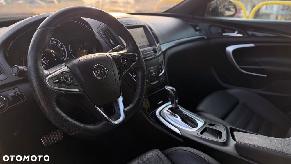 Opel Insignia 2.0 T Cosmo - 8