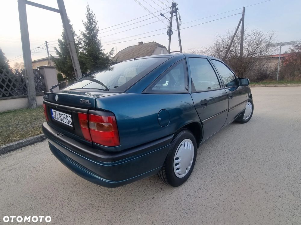 Opel Vectra - 8