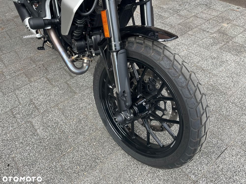 Ducati Scrambler - 5