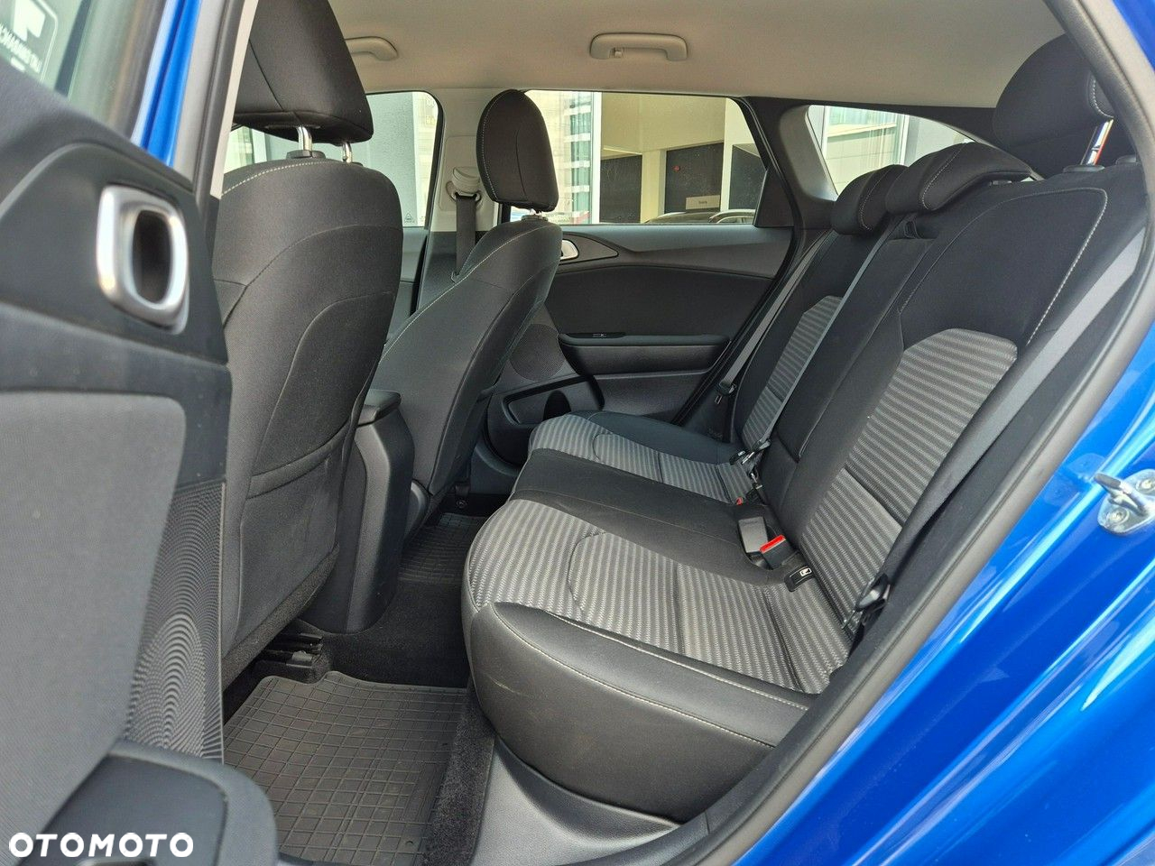Kia Ceed - 16