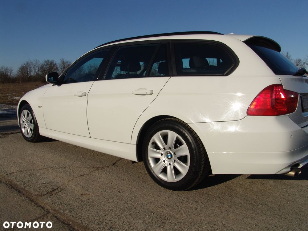 BMW Seria 3 318d - 2