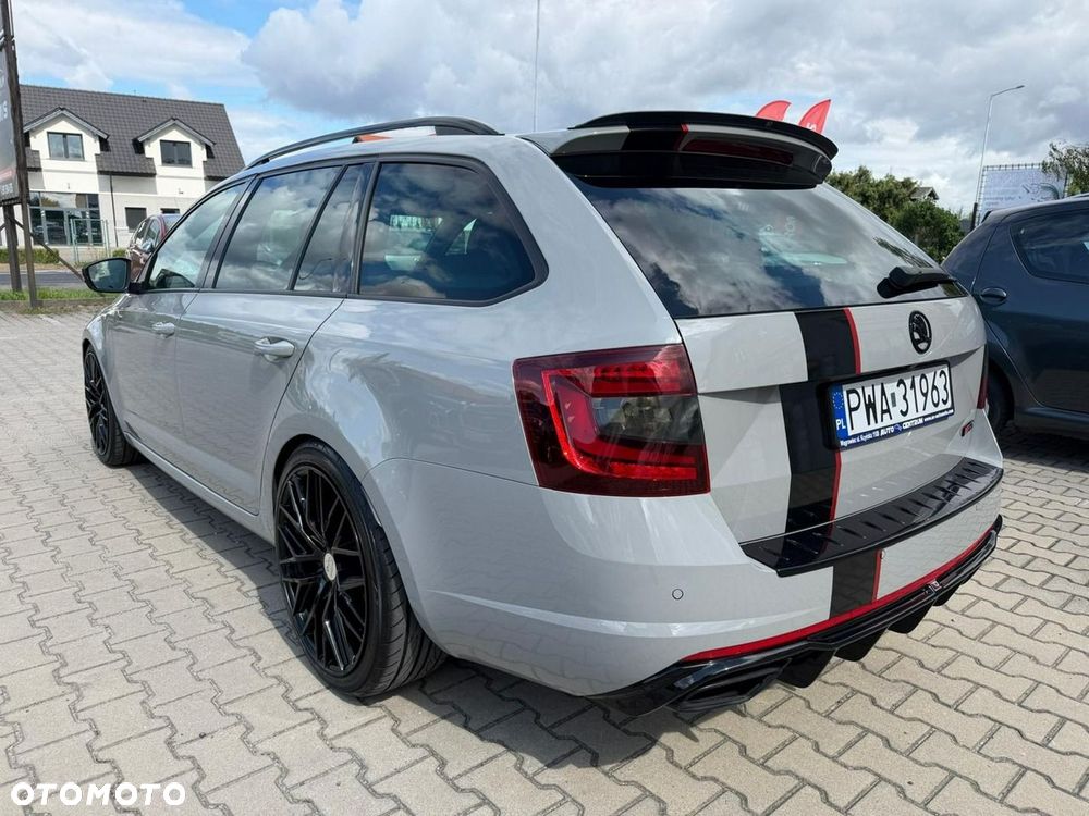 Skoda Octavia 2.0 TDI DSG RS - 7