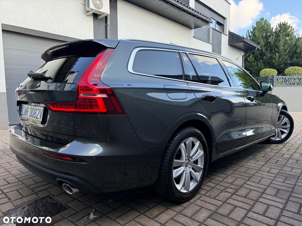 Volvo V60 D3 Momentum Core - 4