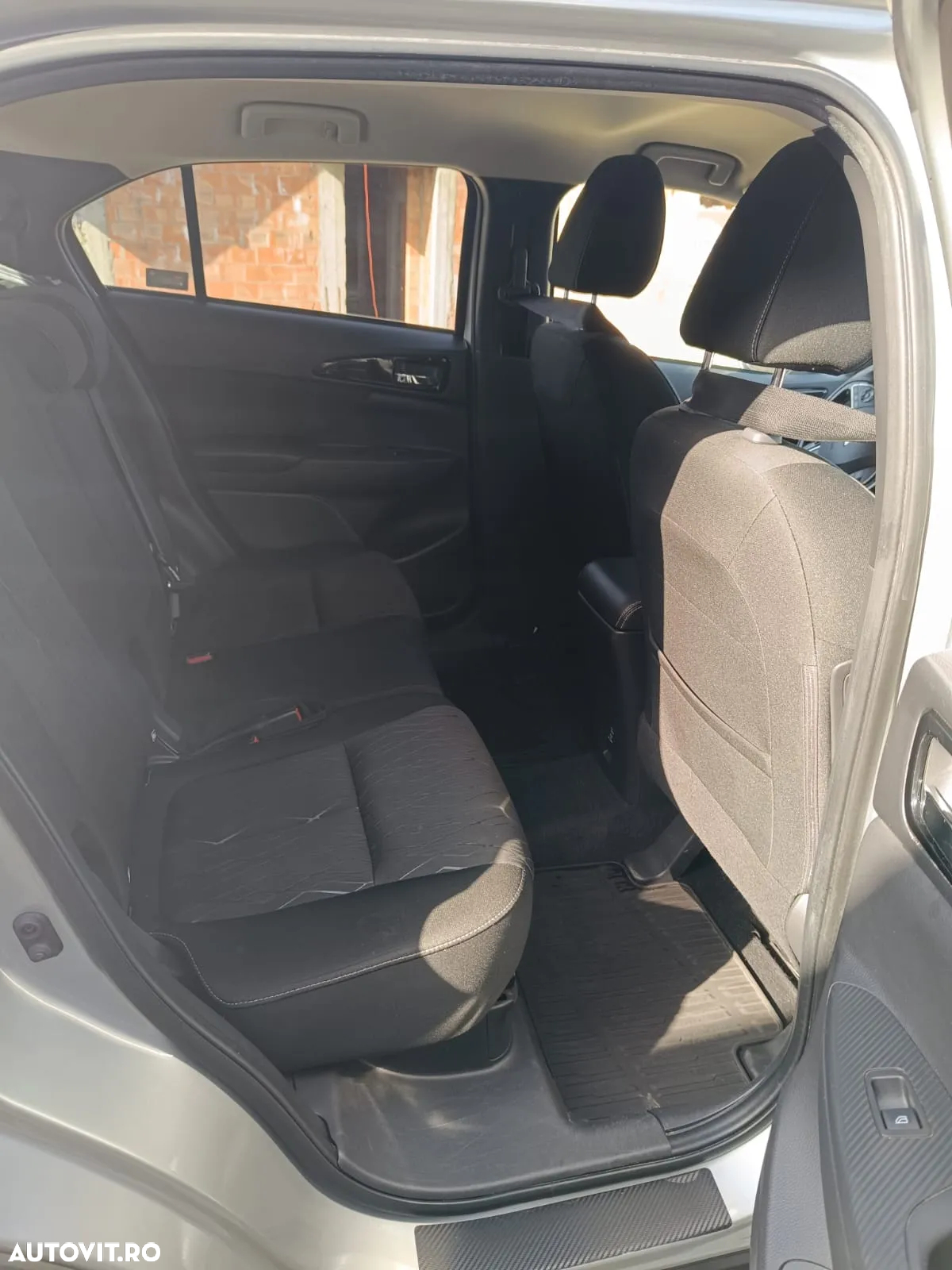 Mitsubishi Eclipse-Cross - 5
