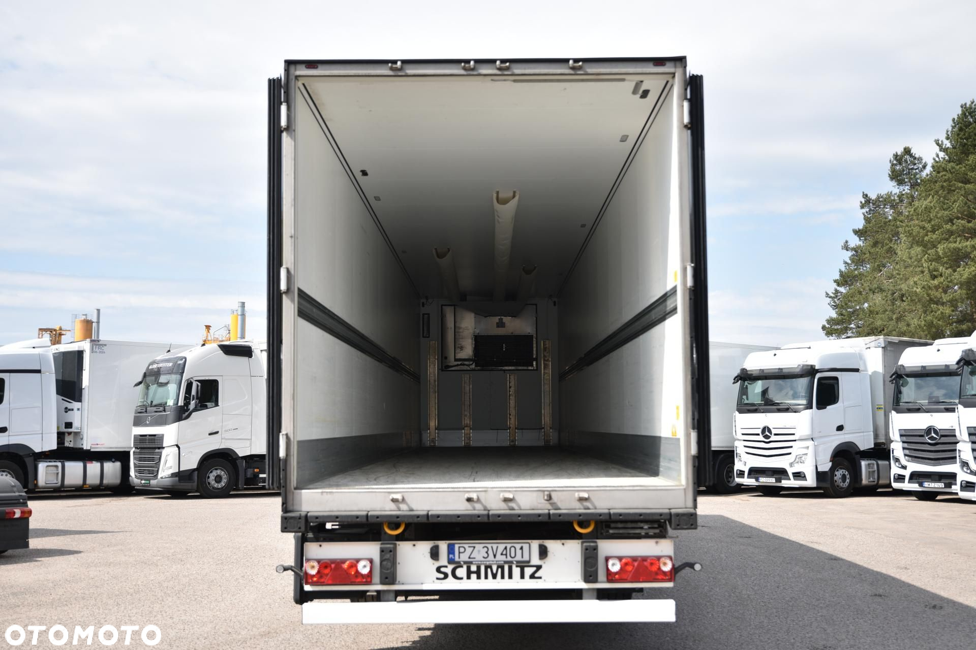Schmitz Cargobull SKO FP 60 ThermoKing SLXi 300 - 8