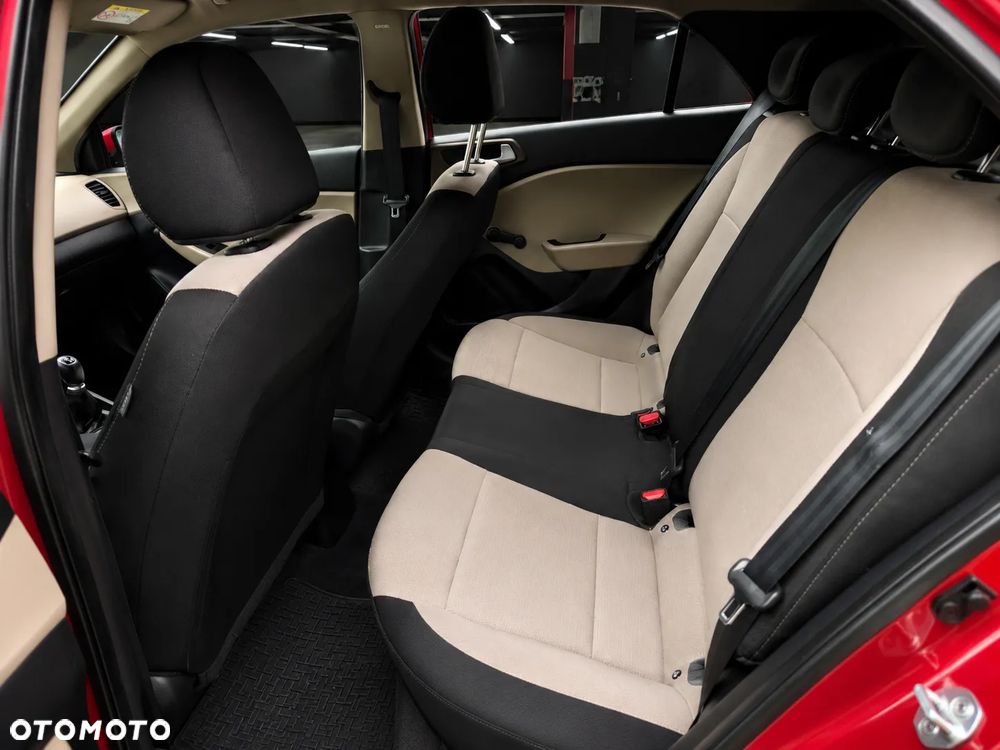 Hyundai i20 1.2 Classic Plus - 11