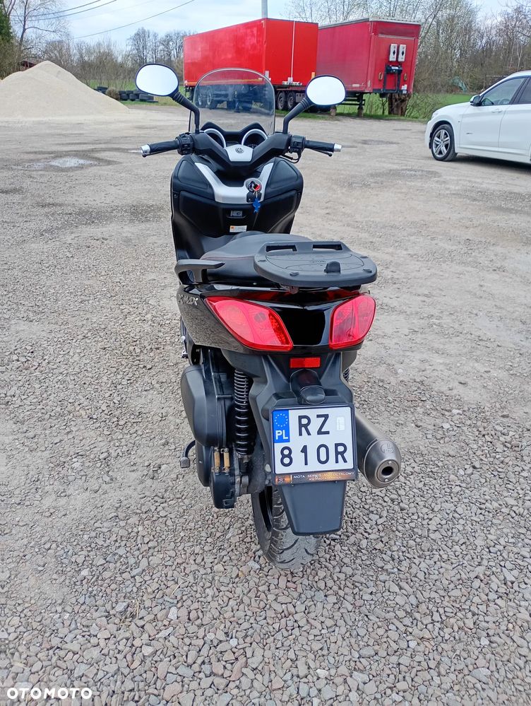Yamaha X-max - 7