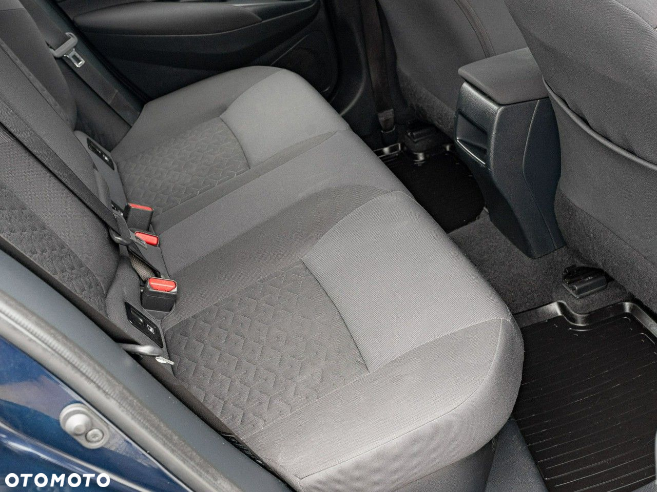 Toyota Corolla 1.8 Hybrid GPF Comfort - 30