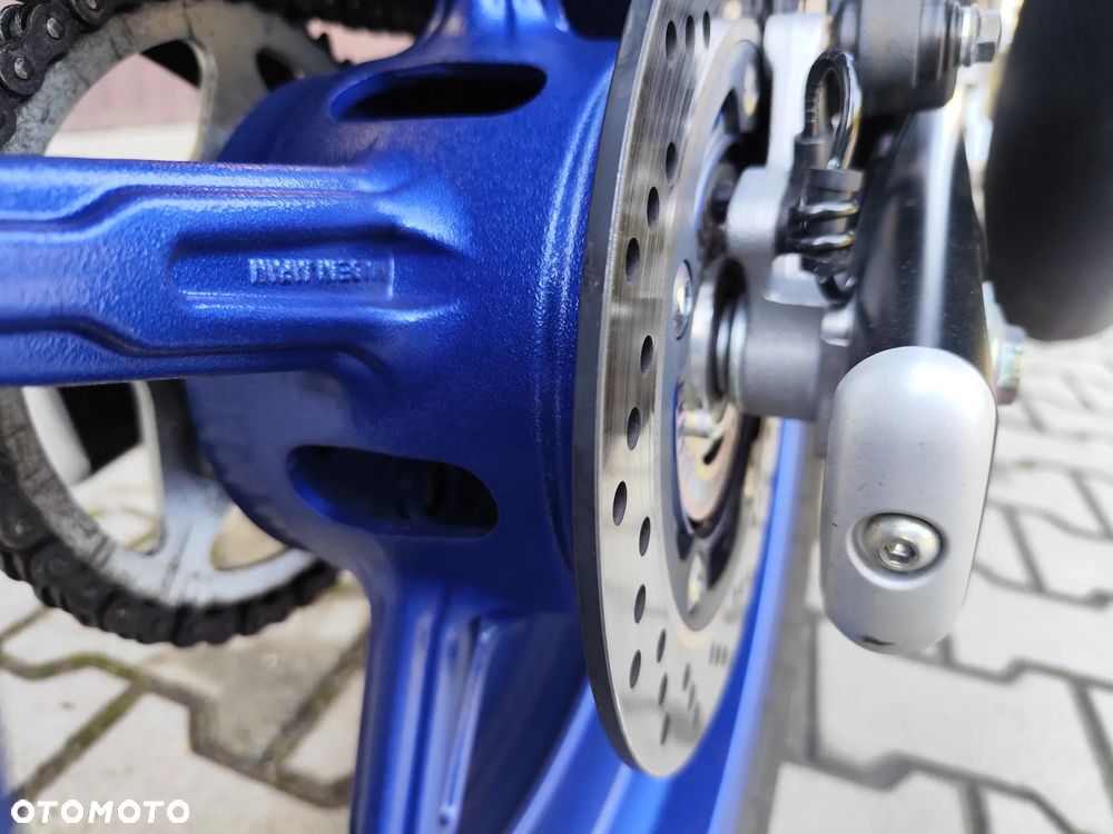 Suzuki SV - 4