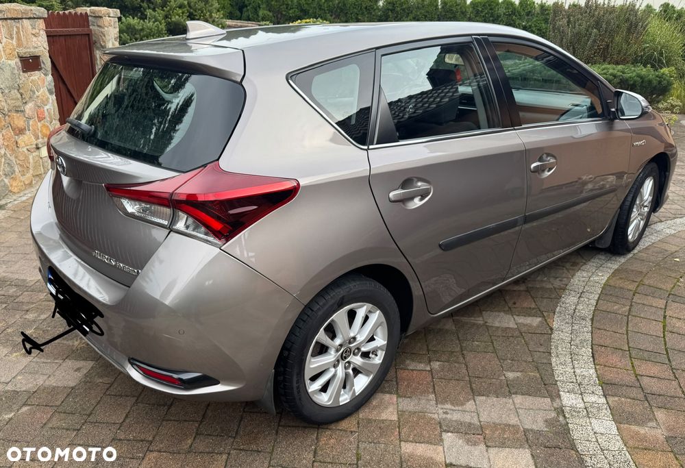 Toyota Auris 1.8 HSD Luna - 6