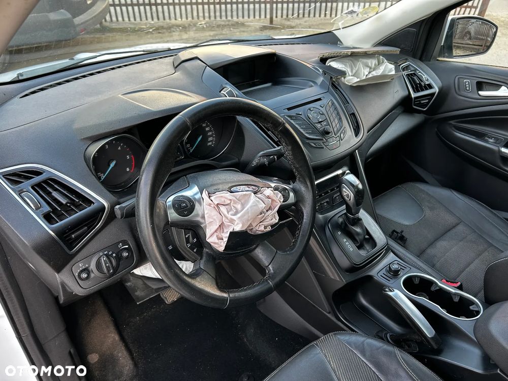 Ford Kuga - 23