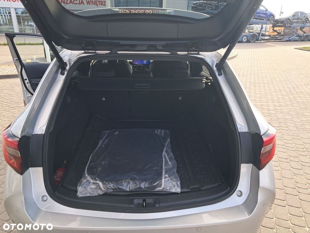 Toyota Corolla 1.8 Hybrid Style - 14