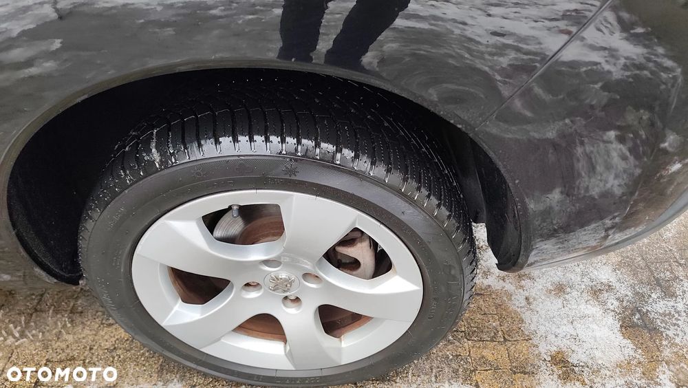 Peugeot 3008 HDi FAP 165 Automatik Allure - 38