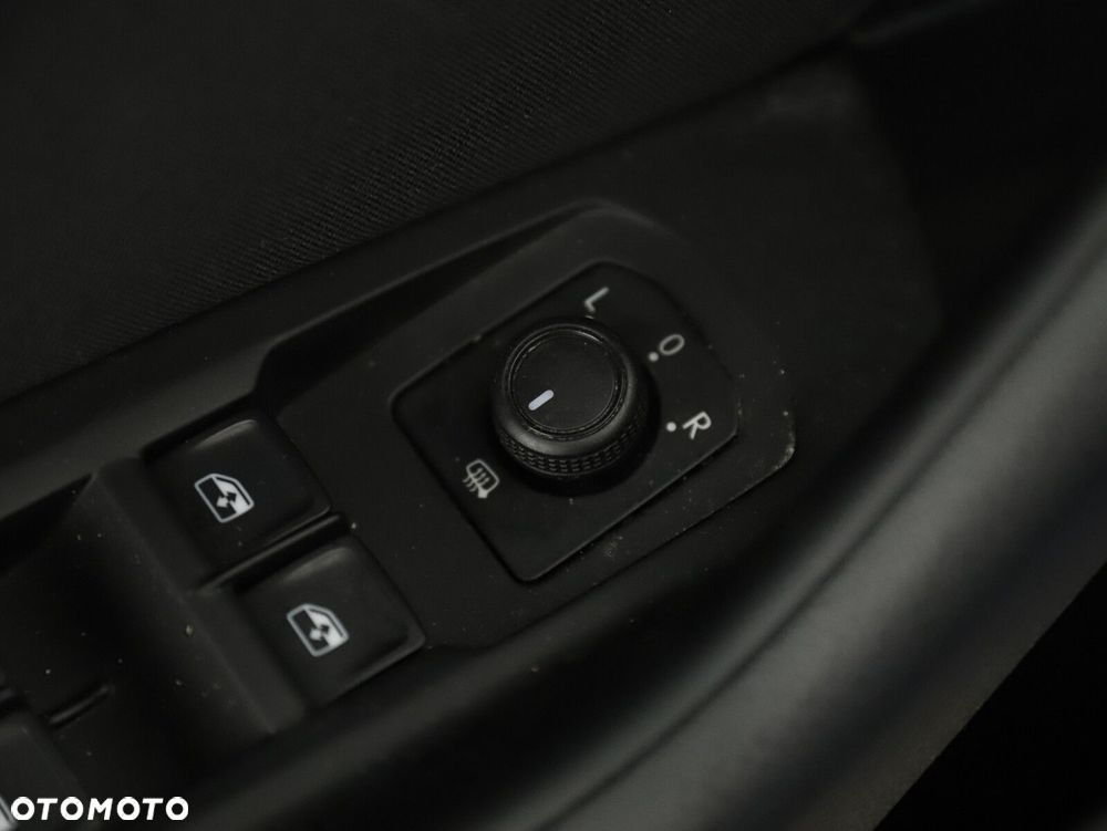 Volkswagen Passat 2.0 TDI Business DSG - 12