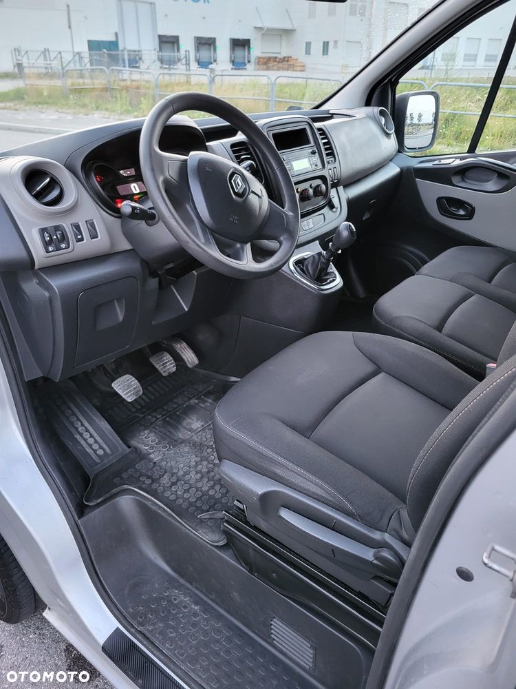 Renault Trafic - 8