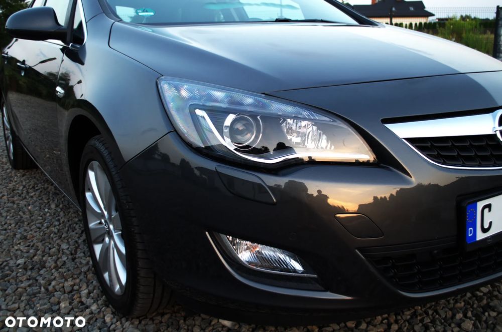 Opel Astra 1.4 Turbo Automatik Cosmo - 4