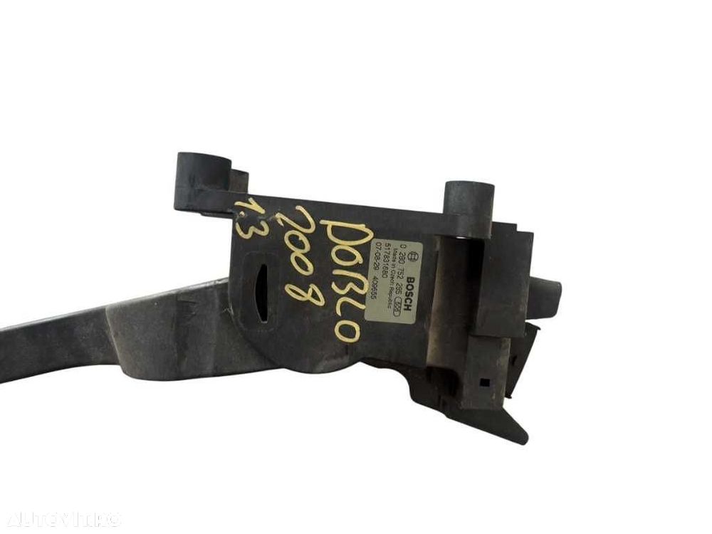 Pedala acceleratie FIAT DOBLO 1.3 euro 4 cod piesa 517831680 - 3