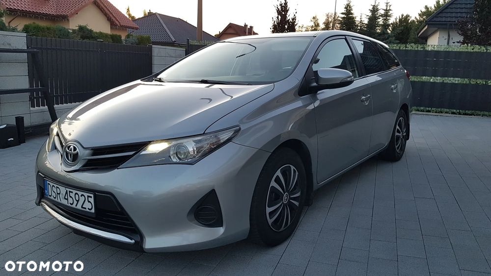 Toyota Auris 1.4 D-4D Comfort - 10