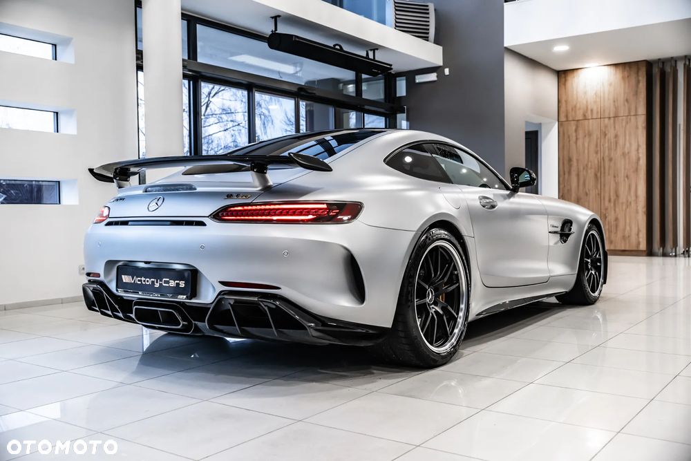 Mercedes-Benz AMG GT R - 7