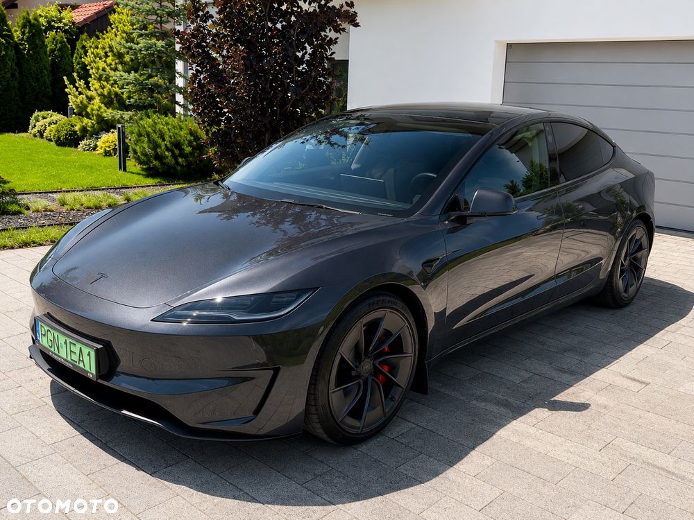 Tesla Model 3 Performance AWD - 3
