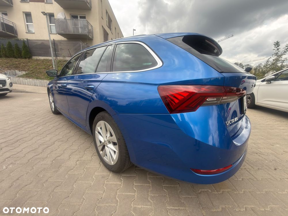 Skoda Octavia 2.0 TDI DSG Style - 5