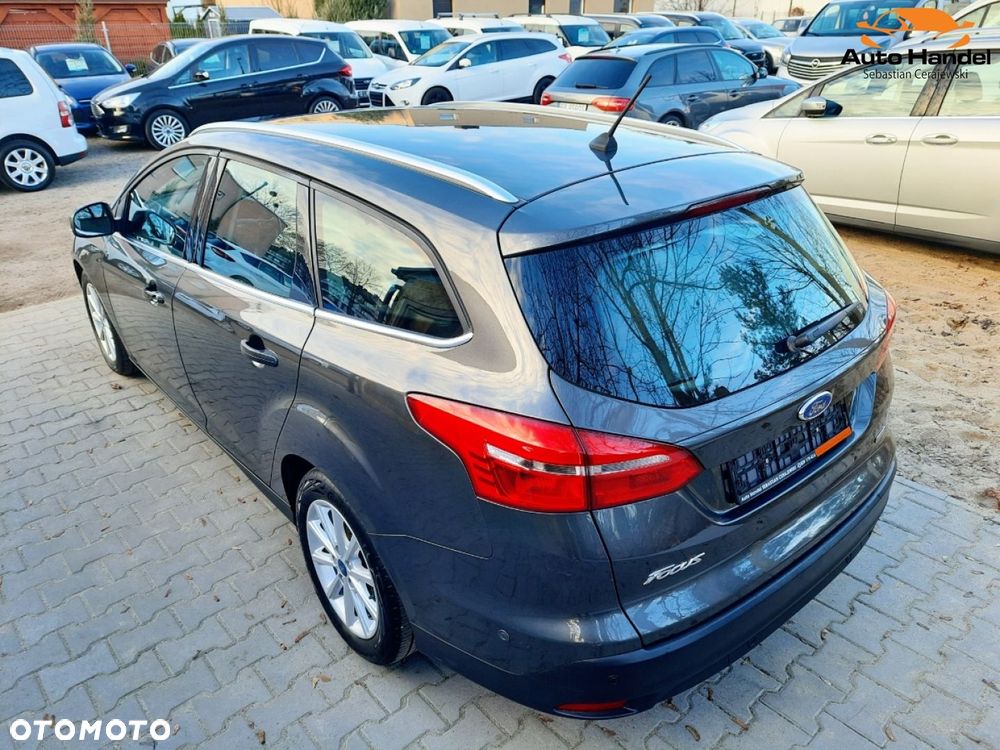 Ford Focus 1.5 EcoBoost STart-Stopp-System TITANIUM - 12