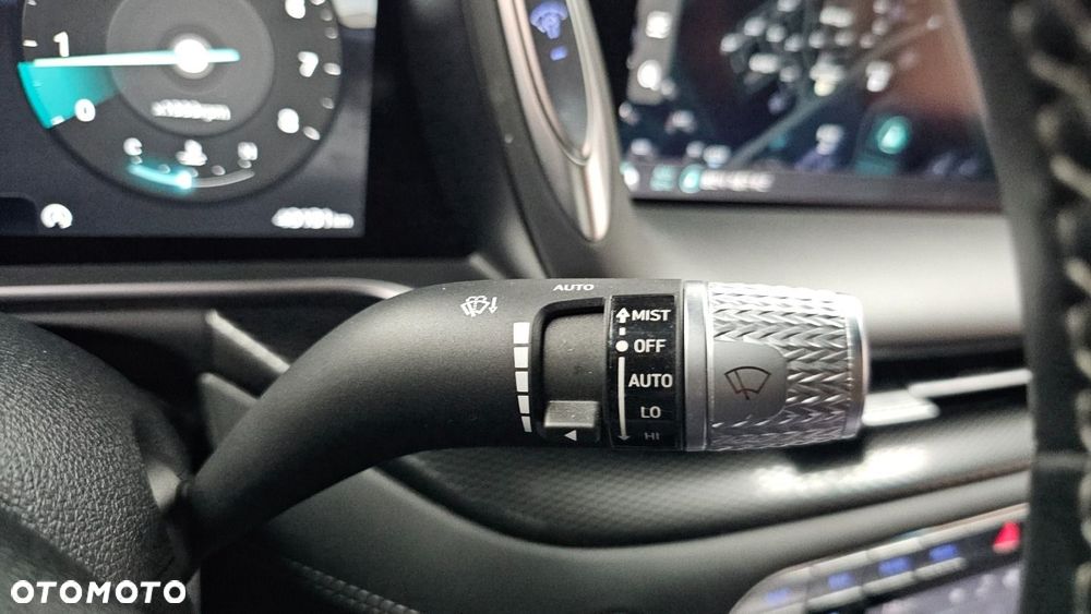 Genesis G90 - 23