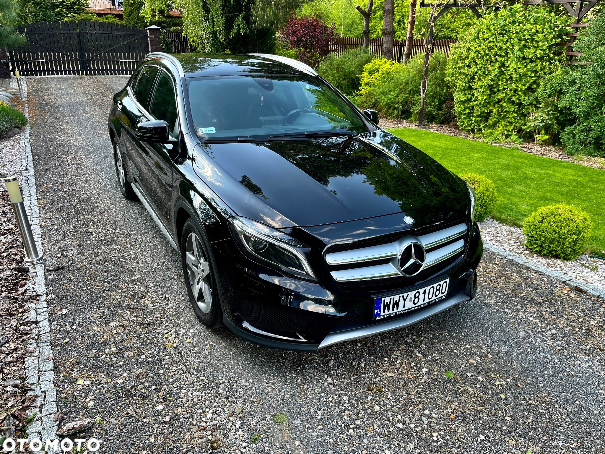 Mercedes-Benz GLA - 1
