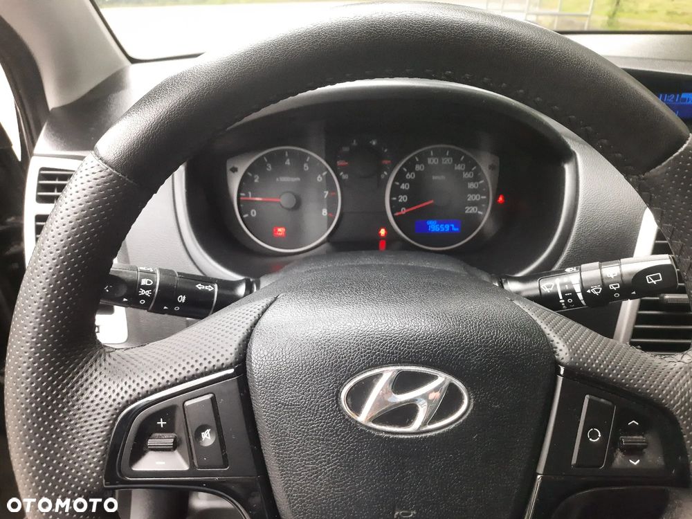 Hyundai i20 1.2 Comfort EU5 - 11