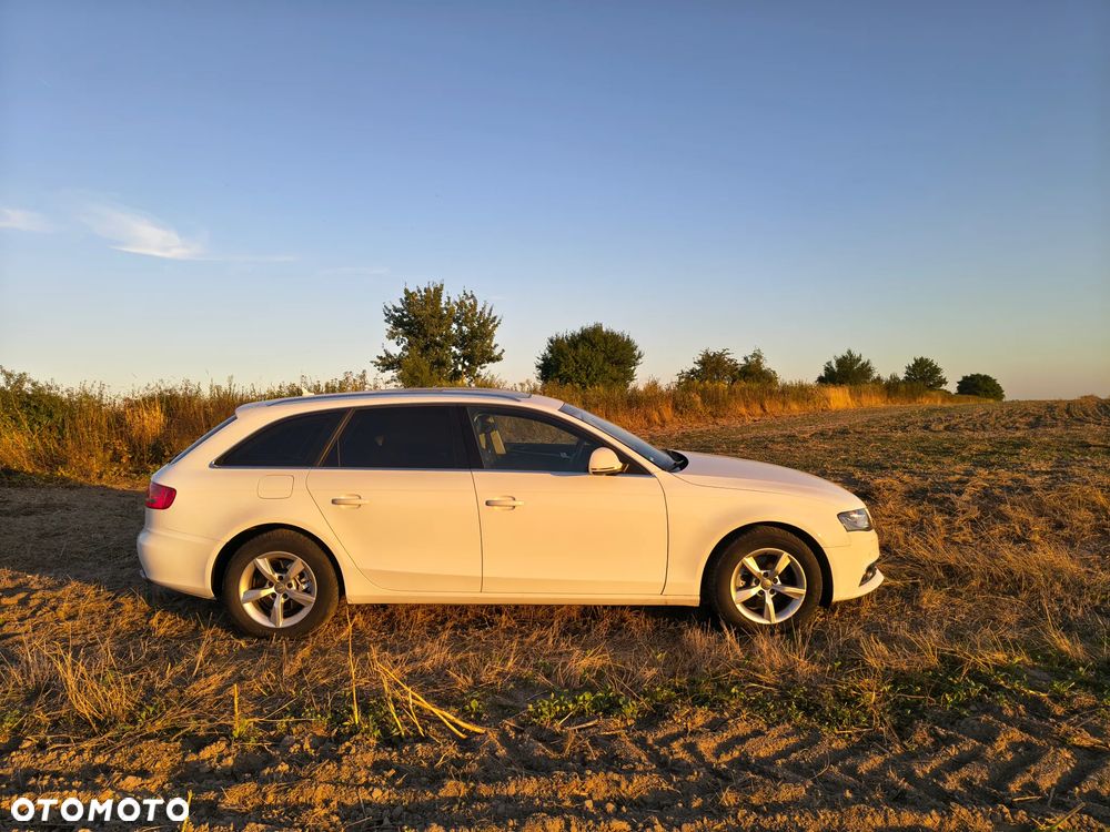 Audi A4 Avant 2.0 TDI DPF - 8