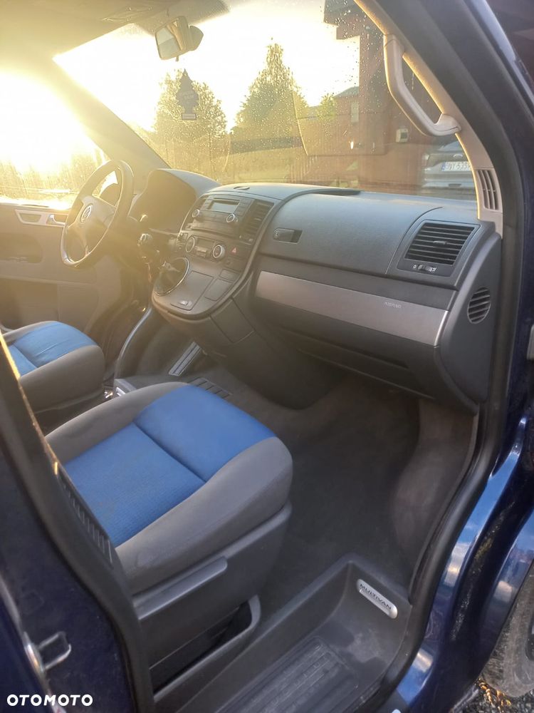 Volkswagen Multivan - 8