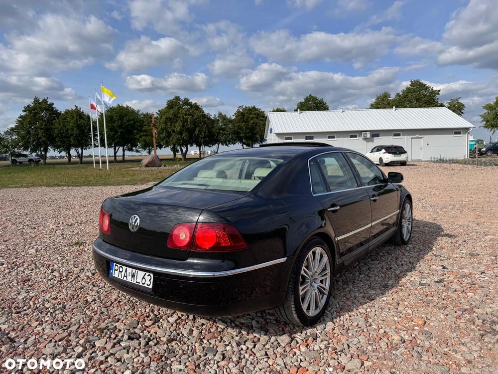 Volkswagen Phaeton - 7