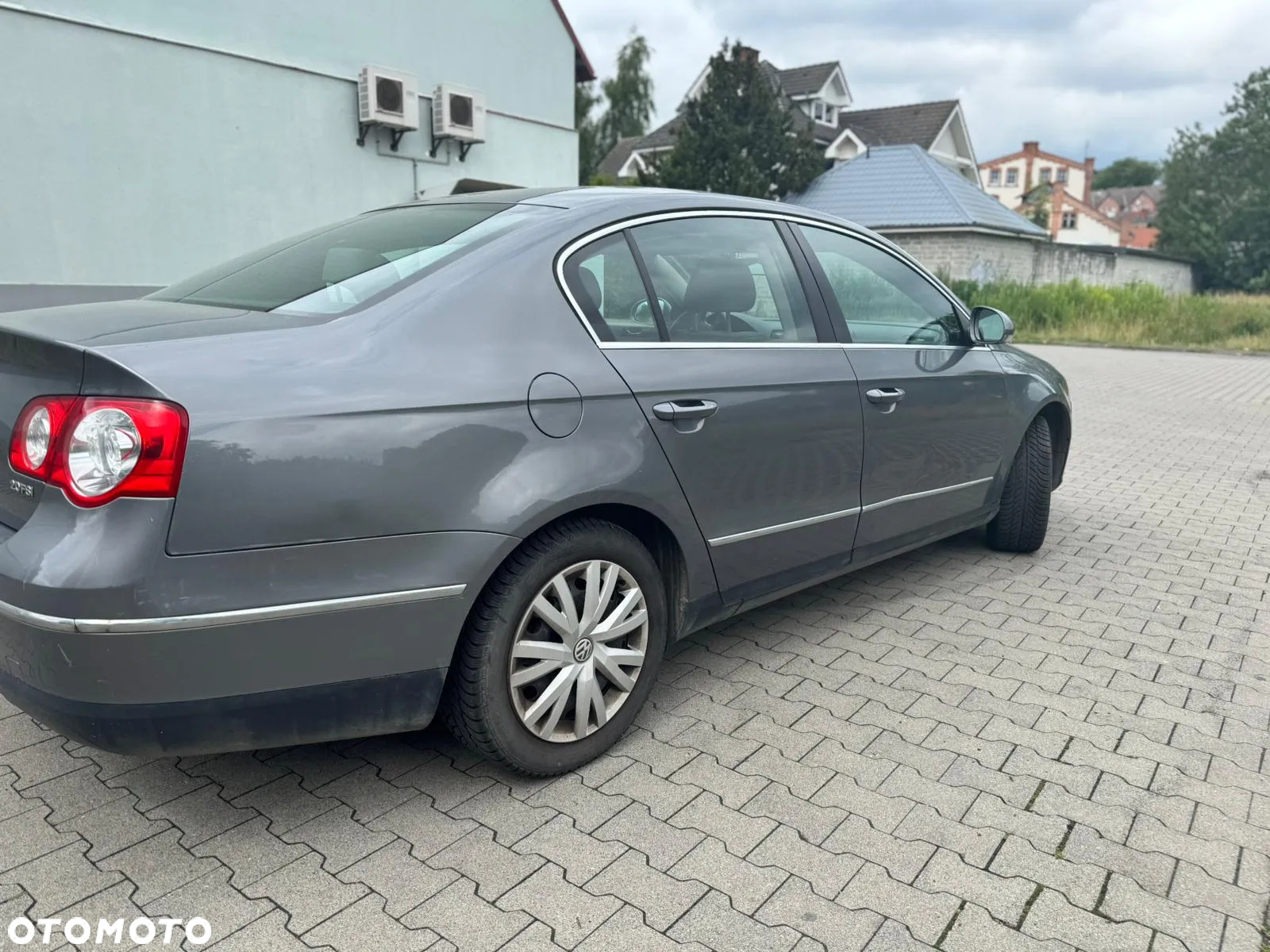 Volkswagen Passat 2.0 FSI Comfortline - 4