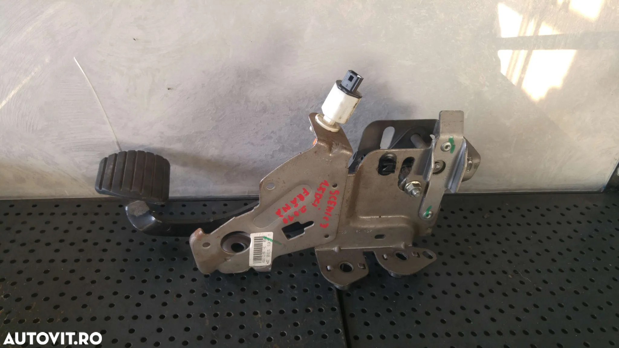 Pedala frana 1.5 dci renault scenic 3 jz0 1 465010016r - 2