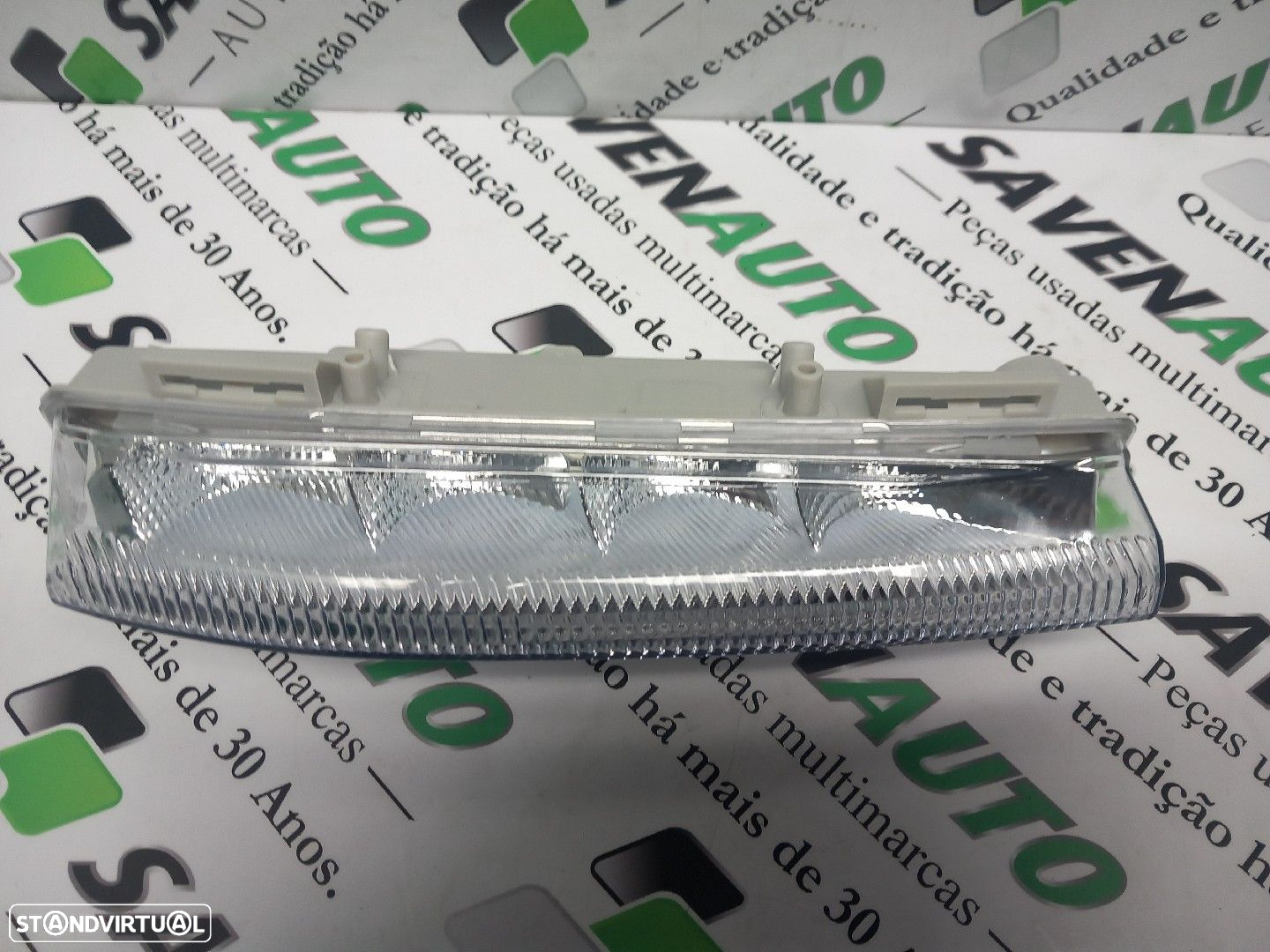 Farol Nevoeiro Mercedes-Benz C-Class (W204) - 2