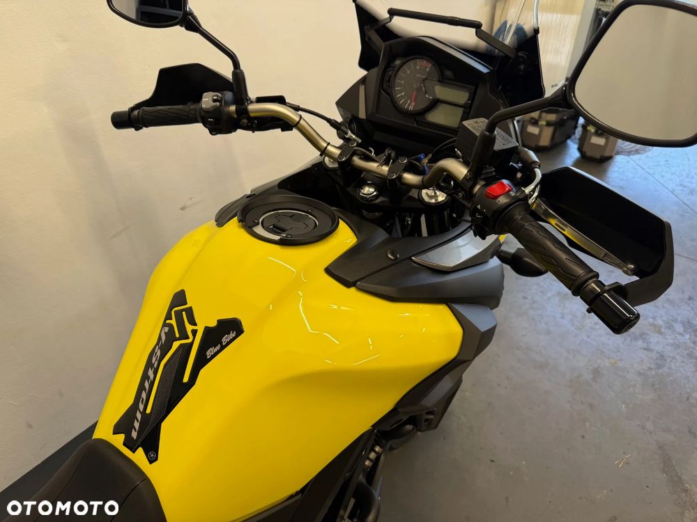 Suzuki V-STROM - 30