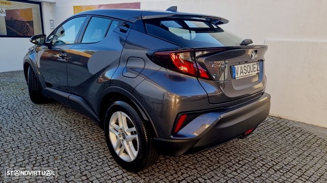 Toyota C-Hr 2022 photo 3