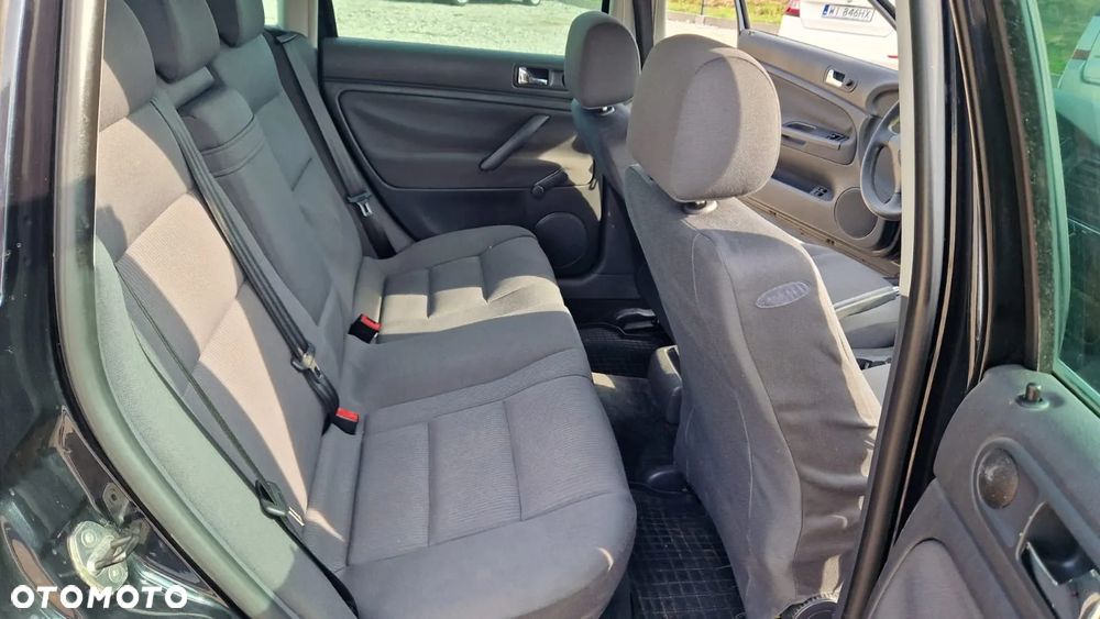 Volkswagen Passat 1.6 Comfortline - 7