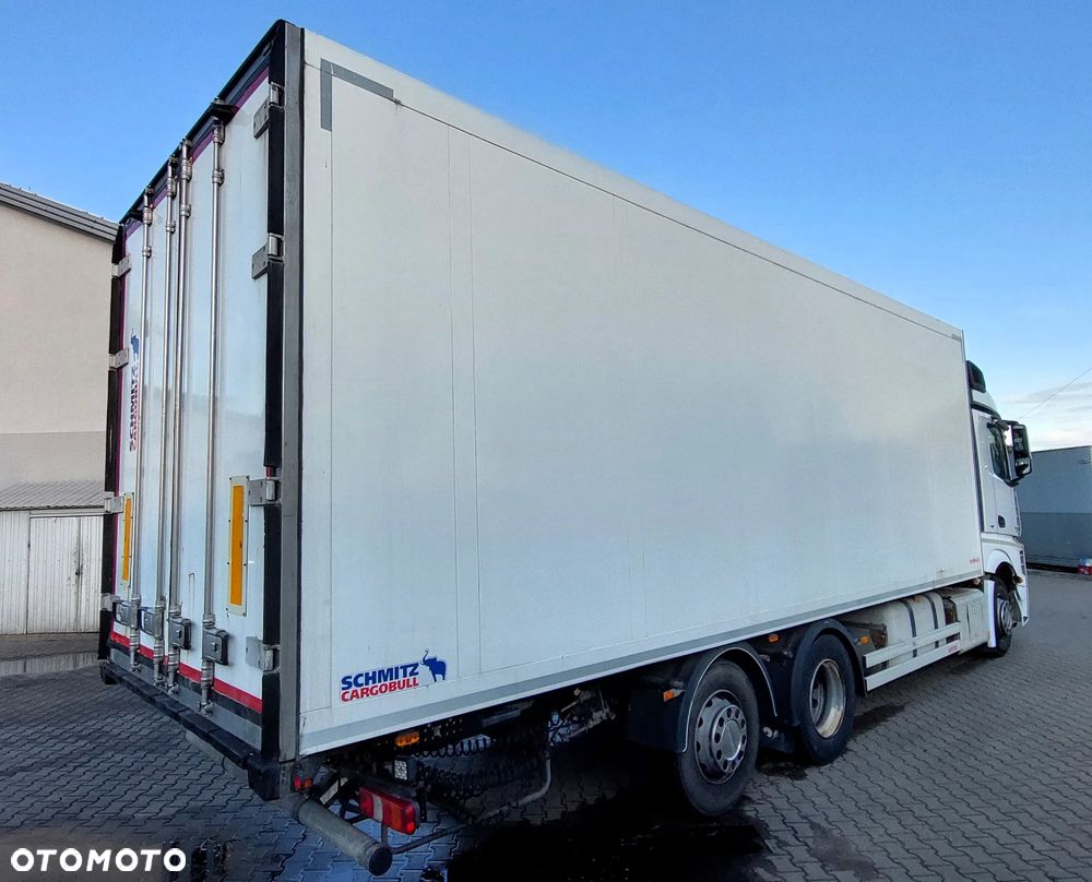 Mercedes-Benz ACTROS MP4 - 5