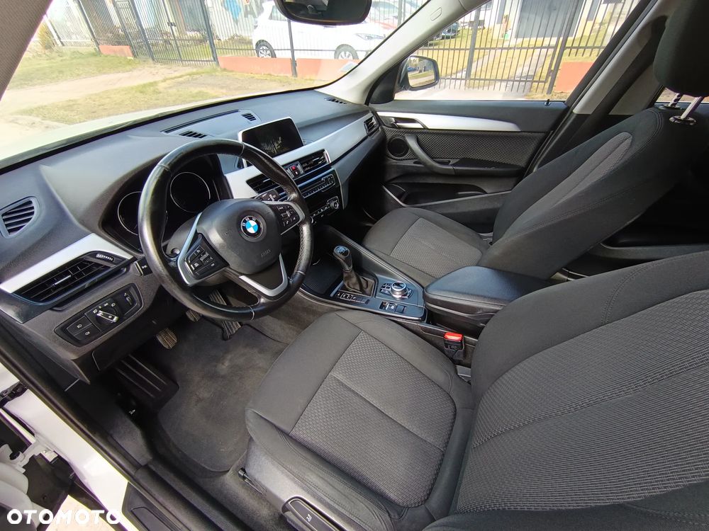 BMW X1 sDrive16d - 9