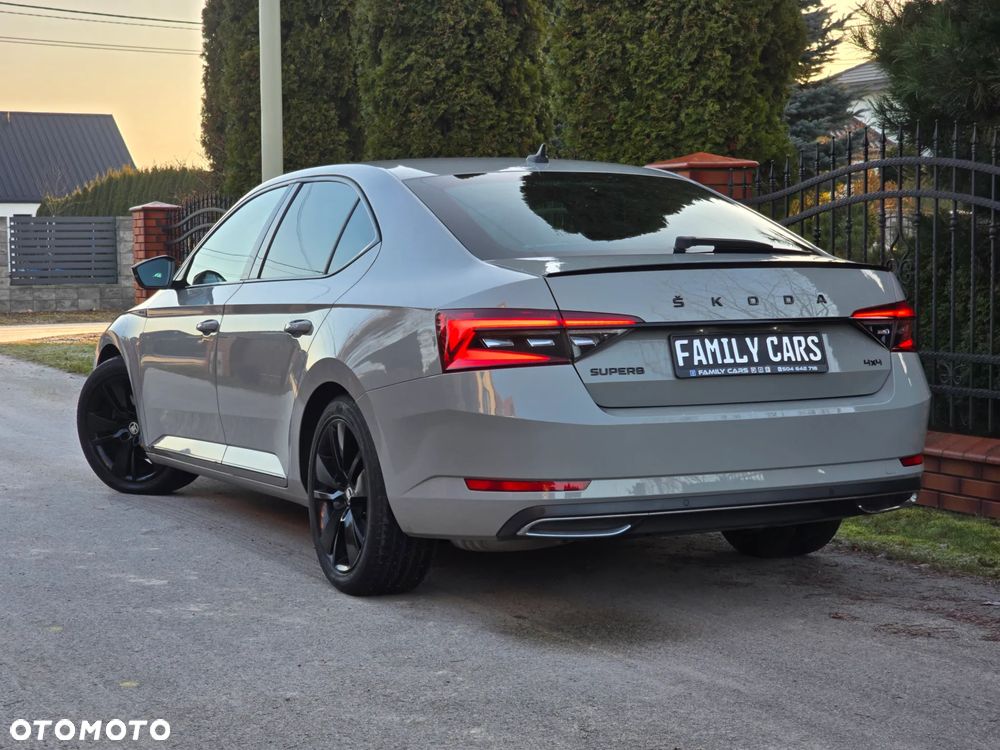 Skoda Superb 2.0 TDI SCR 4x4 Sportline DSG - 4