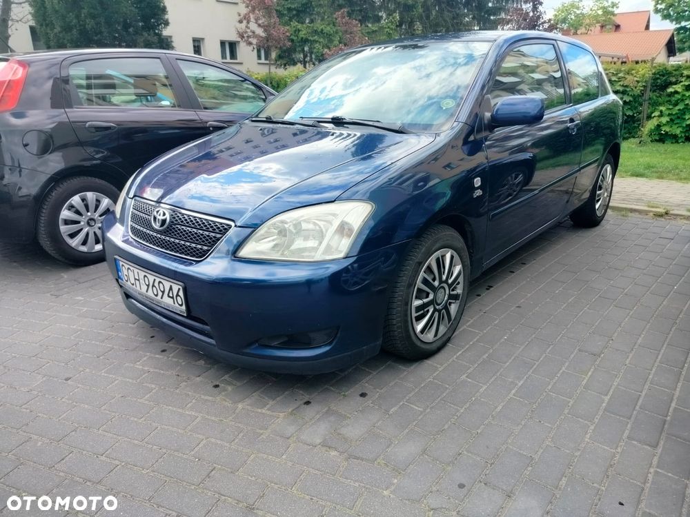 Toyota Corolla - 1