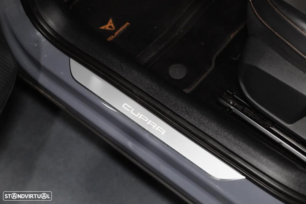 Cupra Formentor 1.4 e-Hybrid DSG VZ - 31