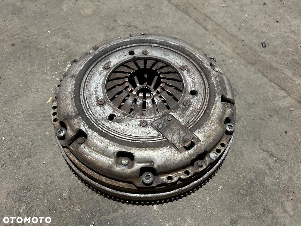 koło dwumasowe sprzęgło Peugeot 308 1.6 E-HDI 1.6 Blue HDI - 1