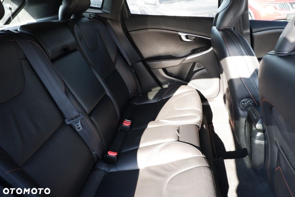 Volvo V40 D2 Powershift Ocean Race - 10