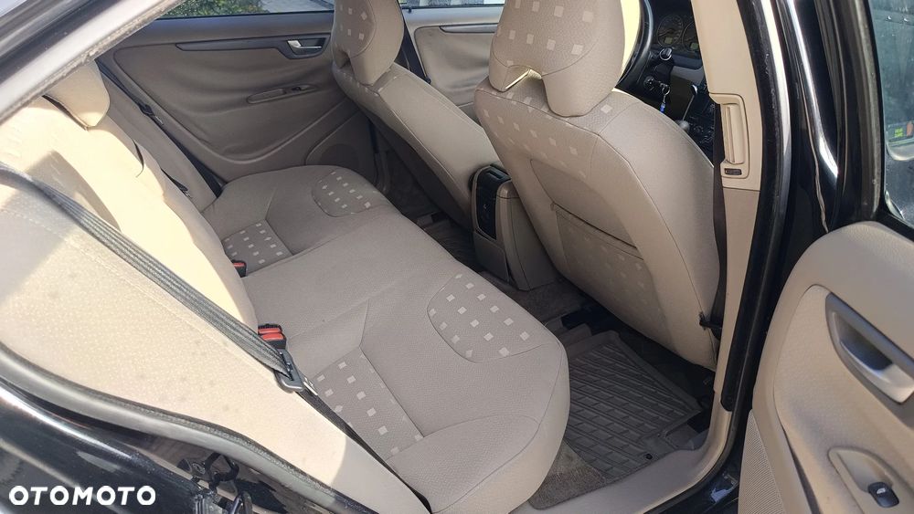 Volvo S60 2.4D5 '80' - 12