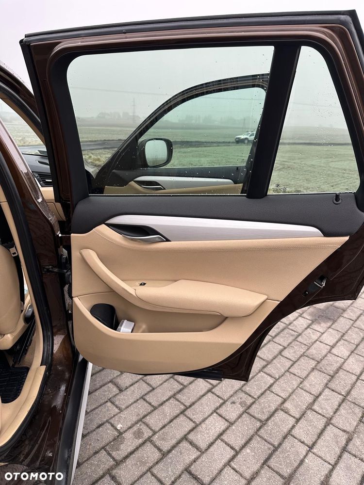 BMW X1 xDrive23d - 12